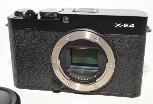な 241034☆極上☆富士フイルム(FUJIFILM) ミラーレスデジタルカメラ X-E4