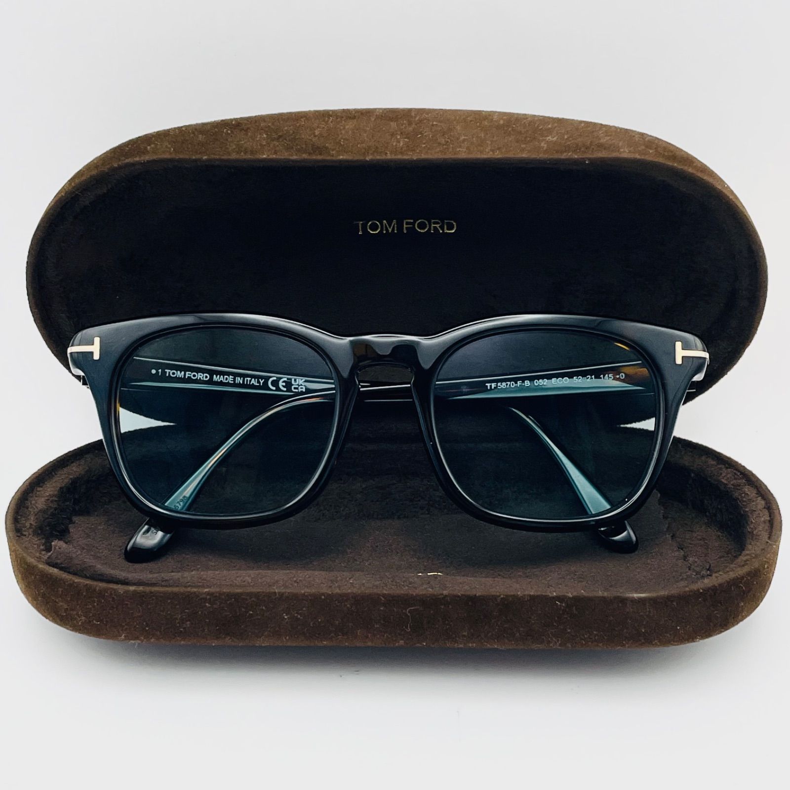 美品 TOMFORD トムフォード サングラス TF5870-F-B 052 52□21 145 度 