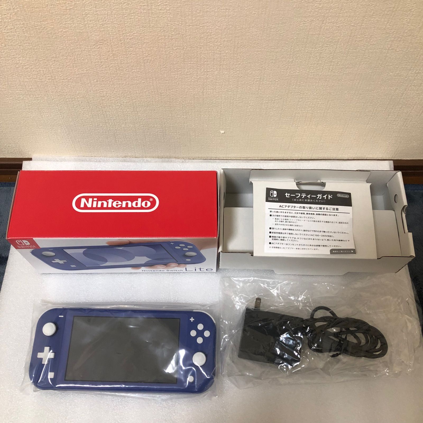 Nintendo Switch Lite ブルー 箱+ACアダプターあり Nintendo Switch Lite ブルー 箱+ACアダプターあり Nintendo