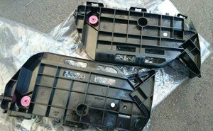純正 トヨタ 純正 ヴォクシー ノア エスクァイアZRR80 フロントバンパーサイドサポート 左右セット LH|RH リテーナー
