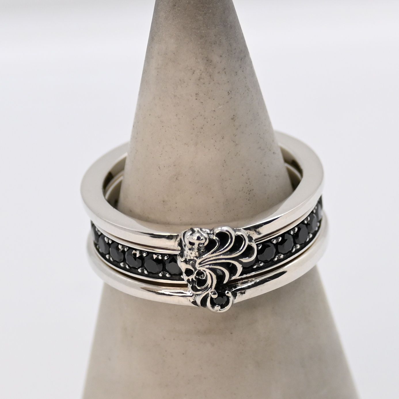 FINAL FANTASY VII Ⅷ 限定 スコールリング レザー キーケース FINAL FANTASY VII ADVENT CHILDREN キーケース ＜CLOUDY WOLF