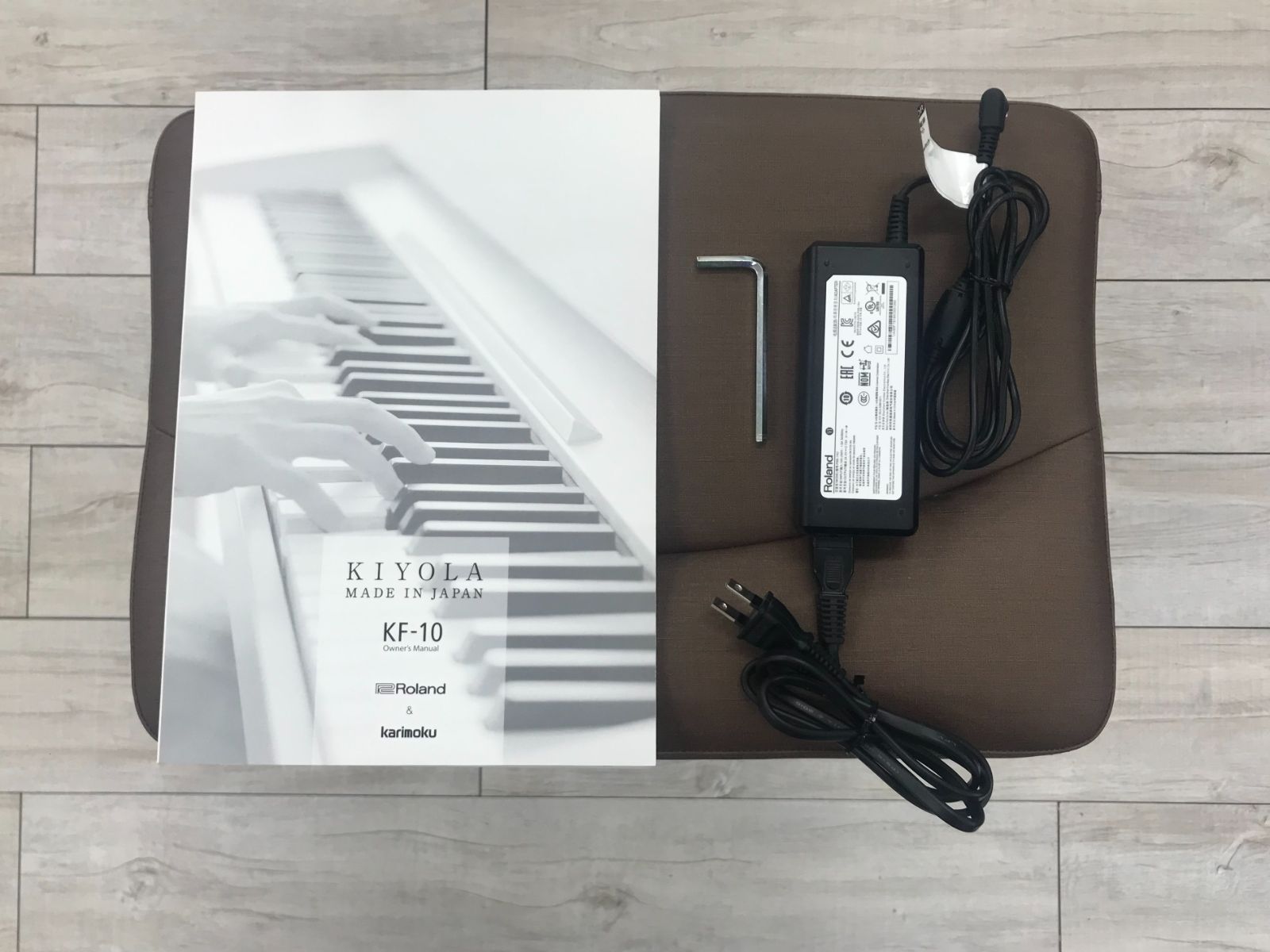 ★69912【電子ピアノ】ROLAND　KF10KW　16年製 ☆69912【電子ピアノ】ROLAND KF10KW 16年製 - メルカリ