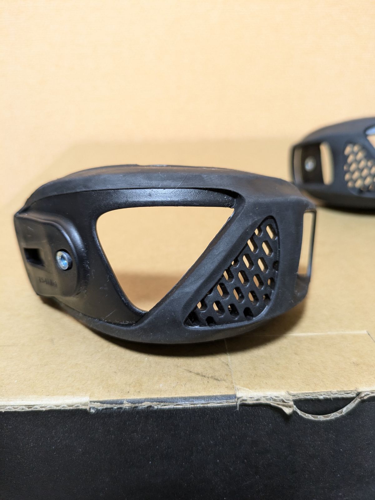 BURTON トゥストラップ左右セット 予備パーツ - メルカリ