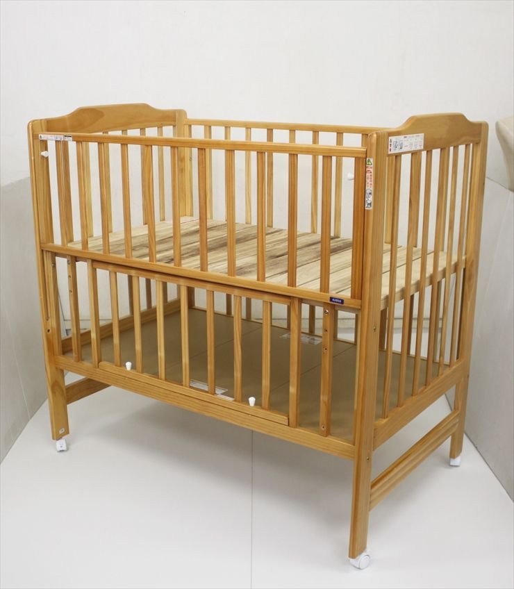 カトージ ハイシートベビーベッド ナチュラル 02020 寝台サイズ120×70 収納用板付き 新生児OK クリーニング済み A174502t