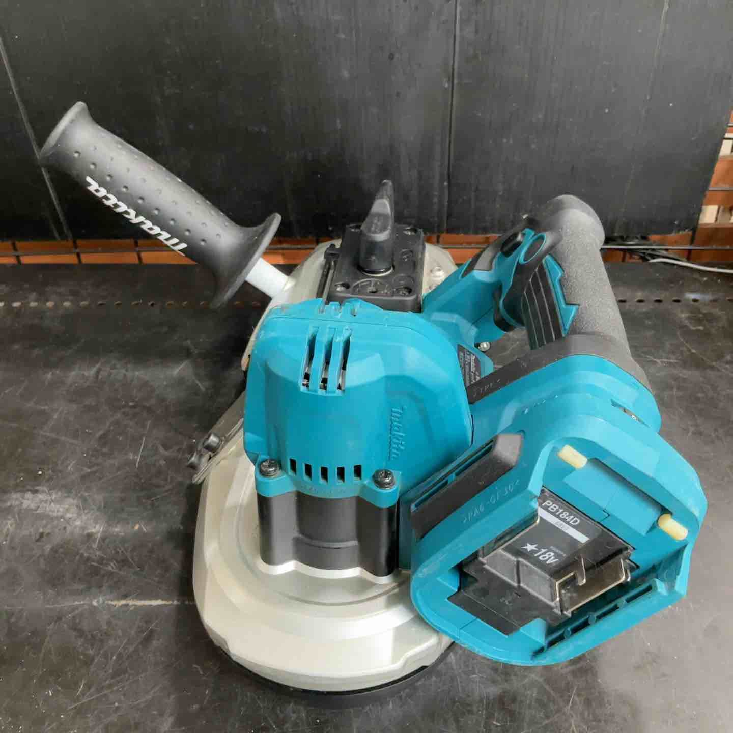 アンティーク マキタ makita コードレスポータブルバンドソー PB184DZ 草加店