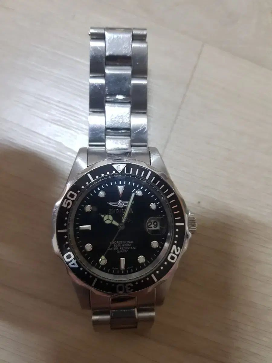 INVICTA インビクタ クォーツ 男性 メタル 時計