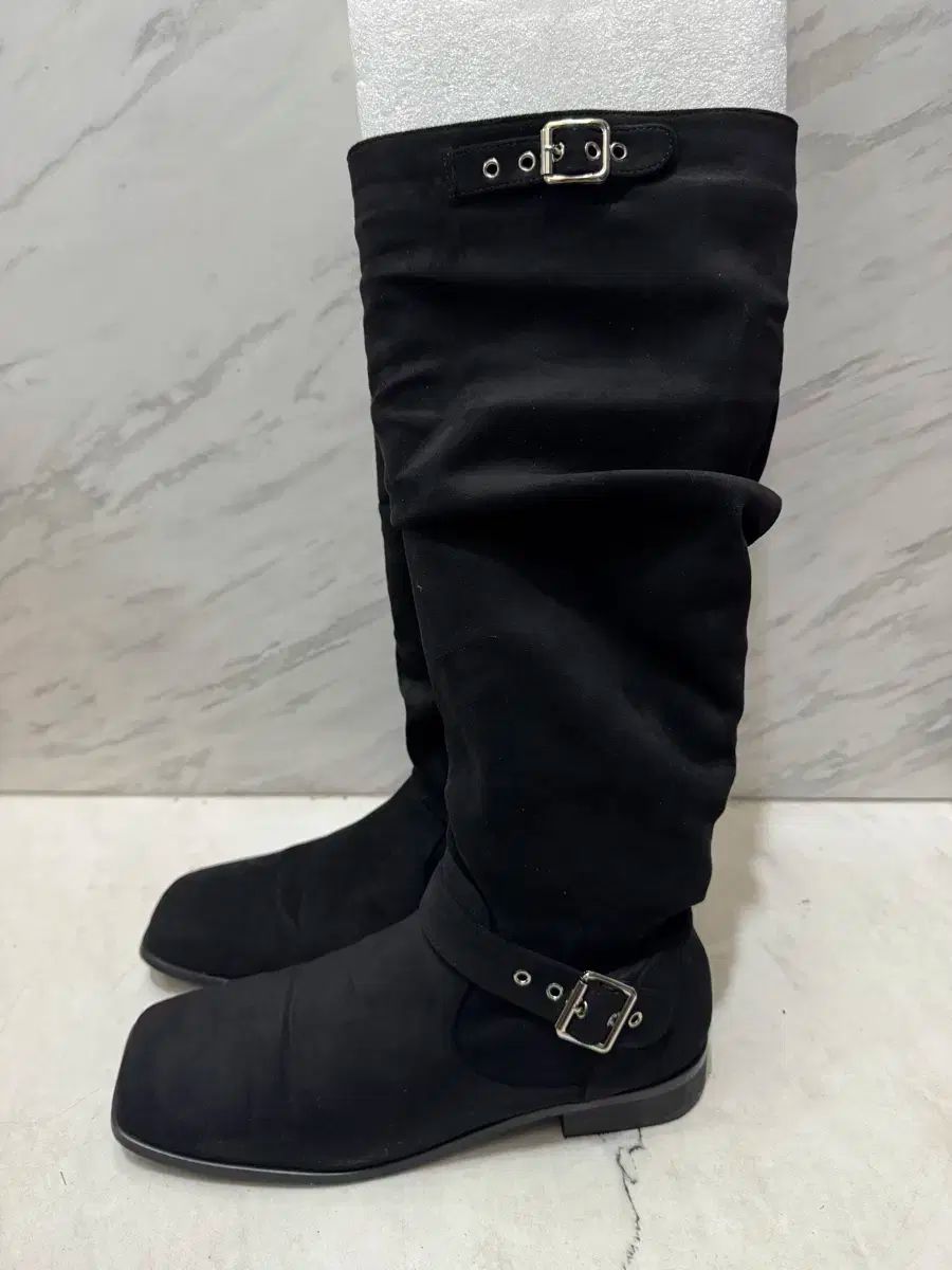 マリープリンセス ベル Squareシャーリング スウェード バックル ロングブーツ 245