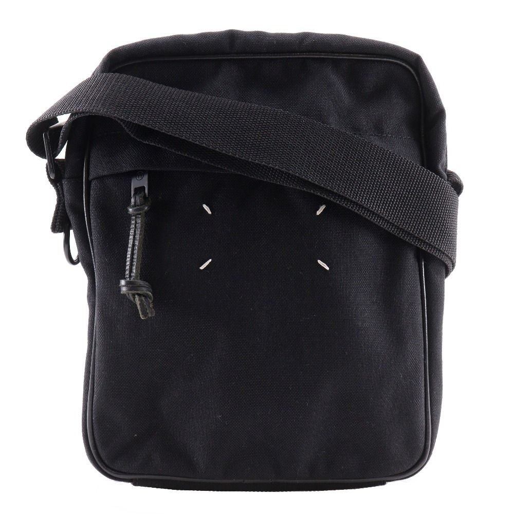メゾンマルジェラ（MaisonMargiela） ナイロンショルダーバッグ（黒） MAISON MARGIELA】メゾン マルジェラ 4ステッチ S55WG0123 PR253