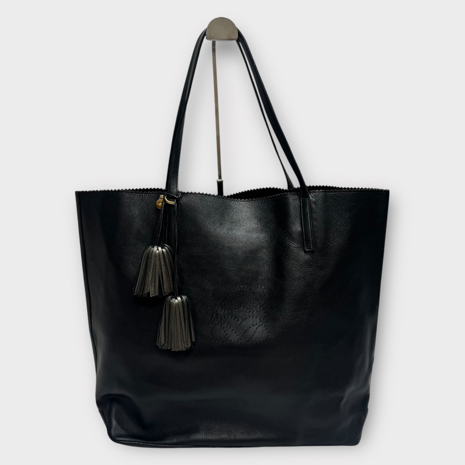 美品！LOEWE ロエベ アナグラム パンチングロゴ フリンジ トート