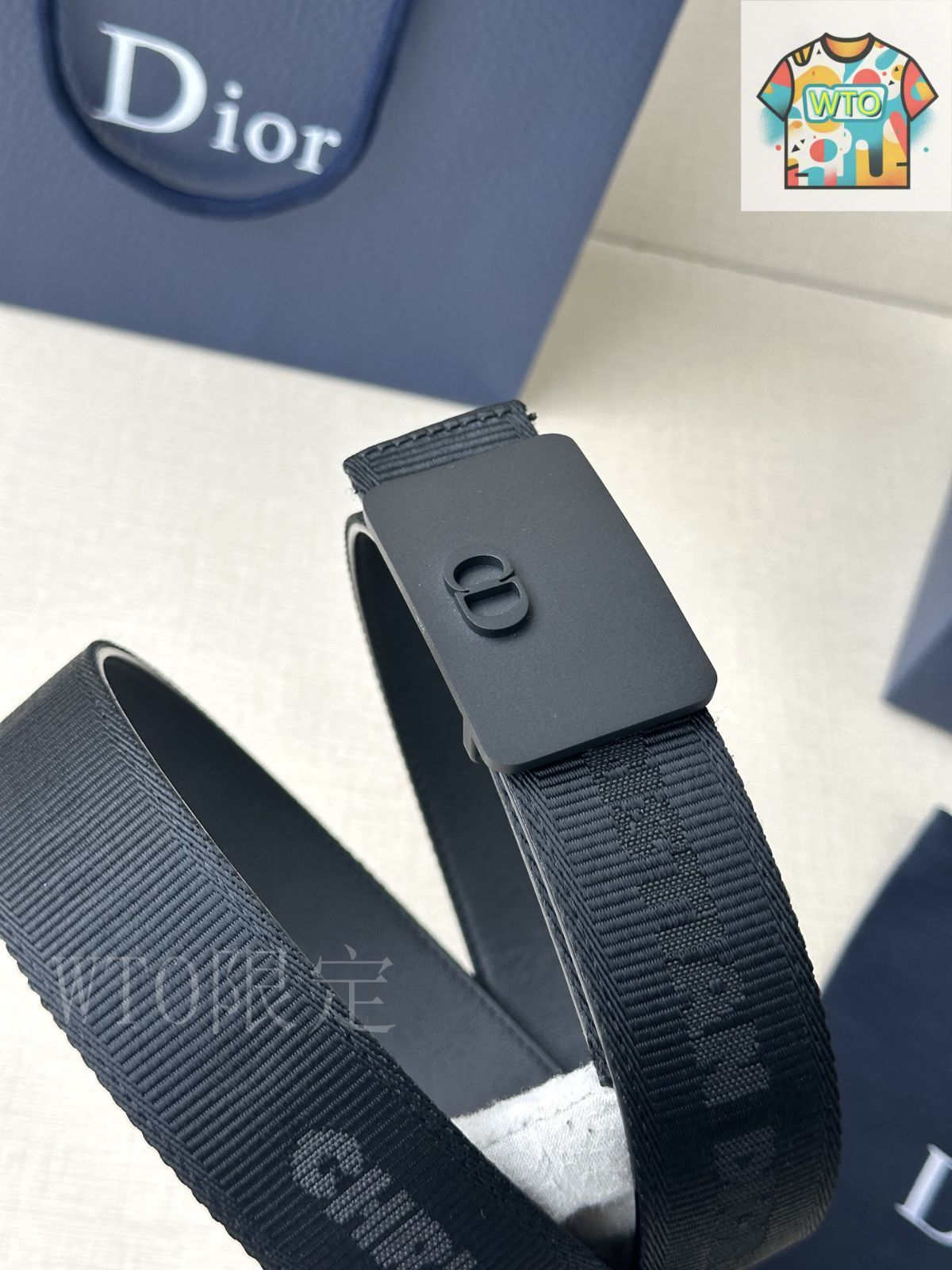 Dior メタルベルトバックル イタリア製　CDロゴ Dior メタルベルトバックル イタリア製 CDロゴ DIOR | CD Icon
