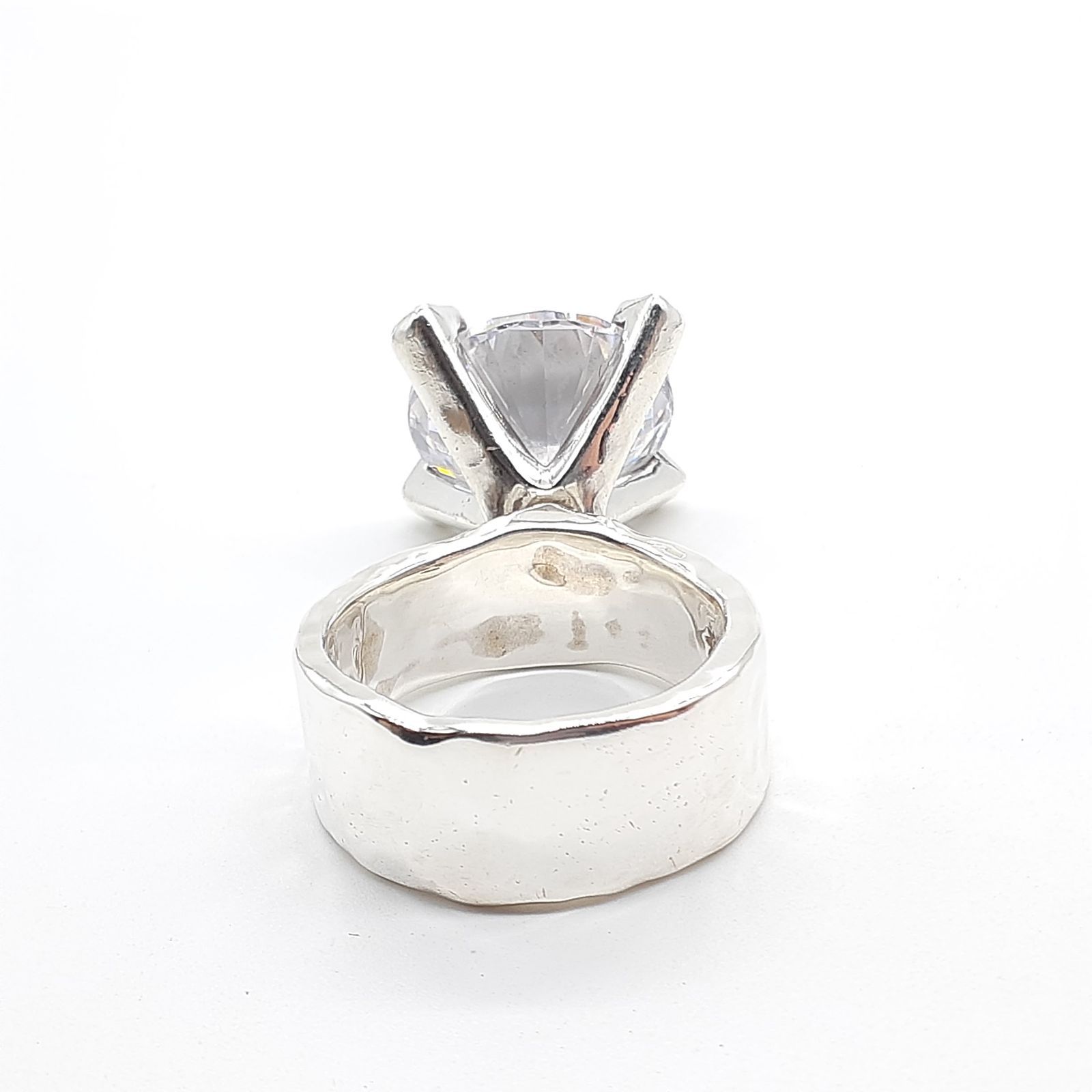 e.m. イーエム リング SILVER 925 ゆれるジルコニア シルバー 0001