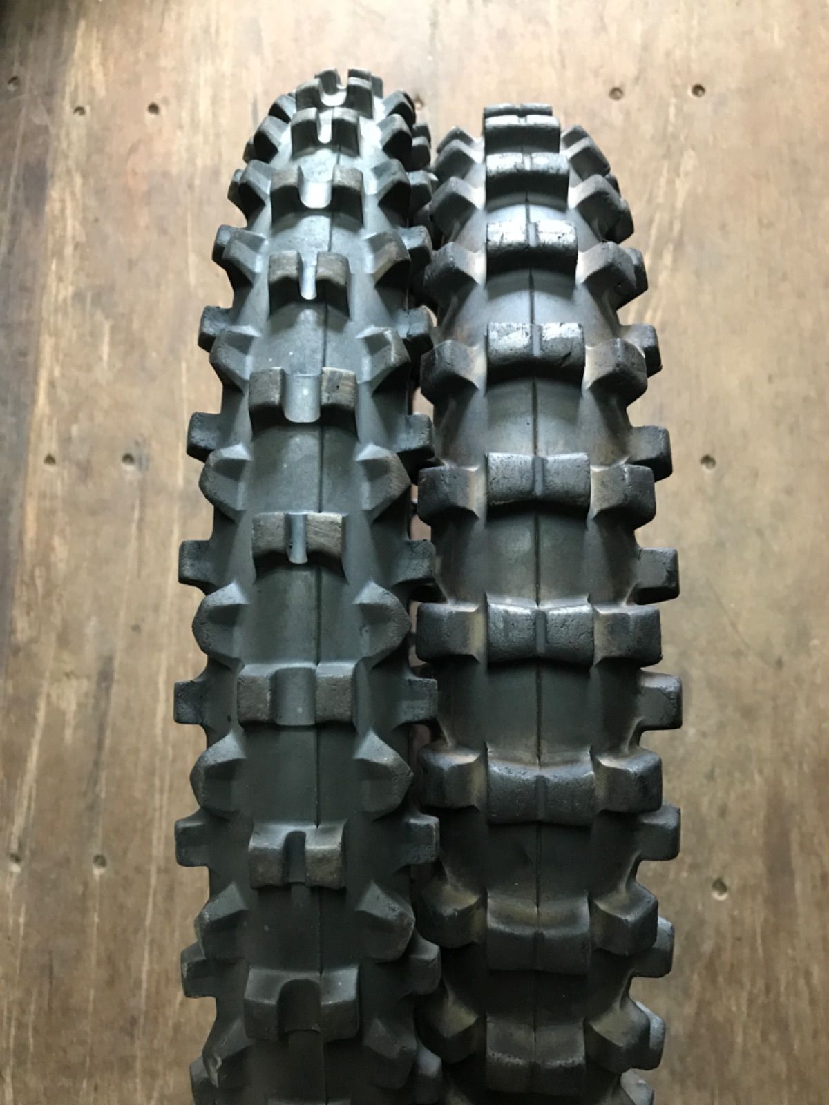 ピレリ MX32 70/100-19 MXSOFT 90/100-16 前後セット！MO32 Pirelli