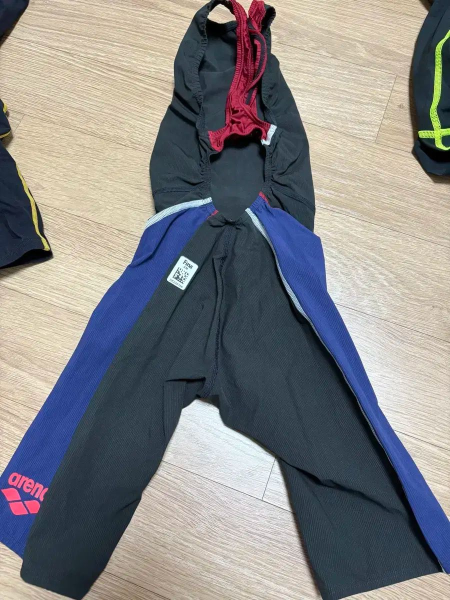 Arena アリーナ 水泳 ゲーム用 半神 水着