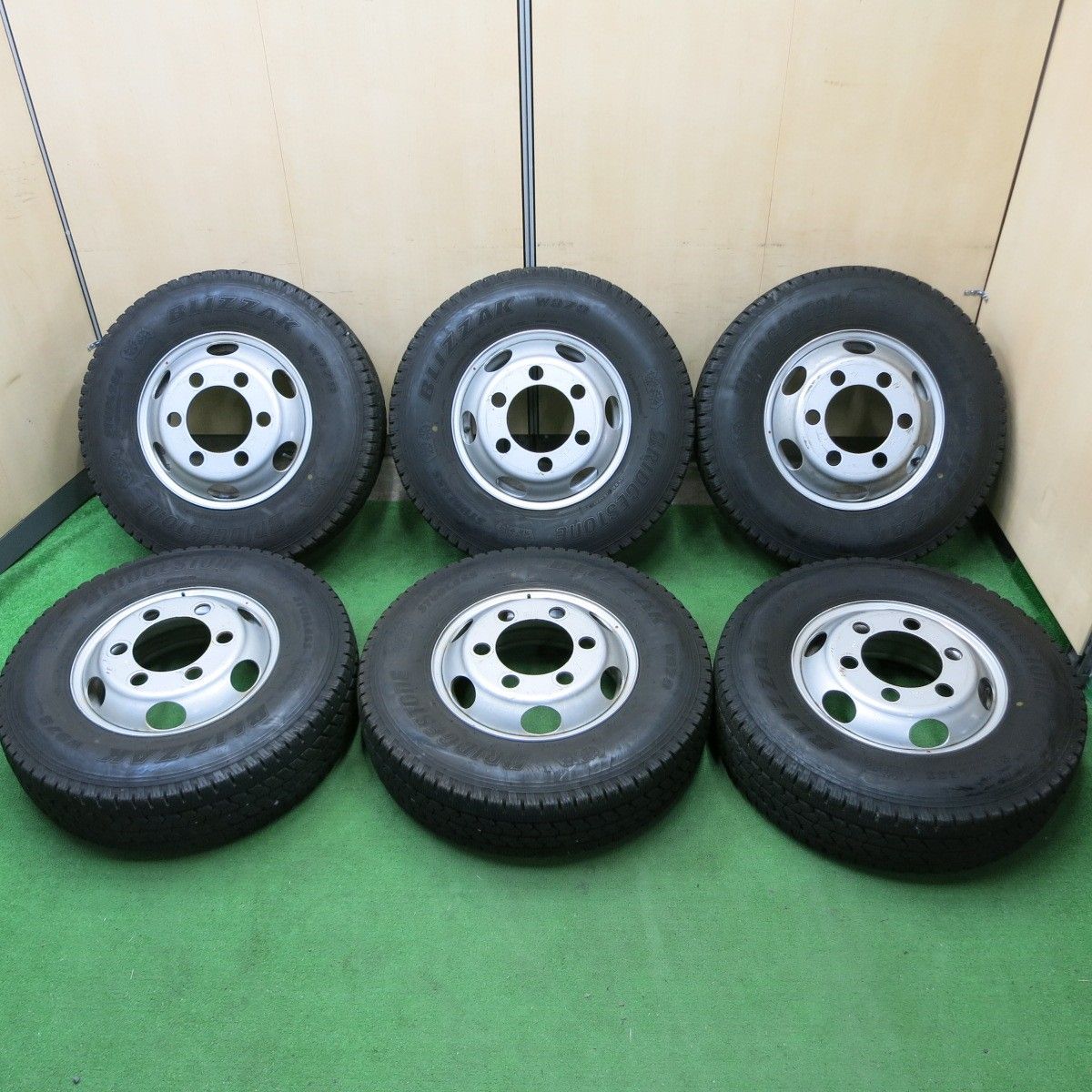 ★バリ山 215/85R16 120/118L LT ブリヂストンR202 6本 安い，2025 215/85R16 120/118L ブリヂストン 新車 外し 6本セット