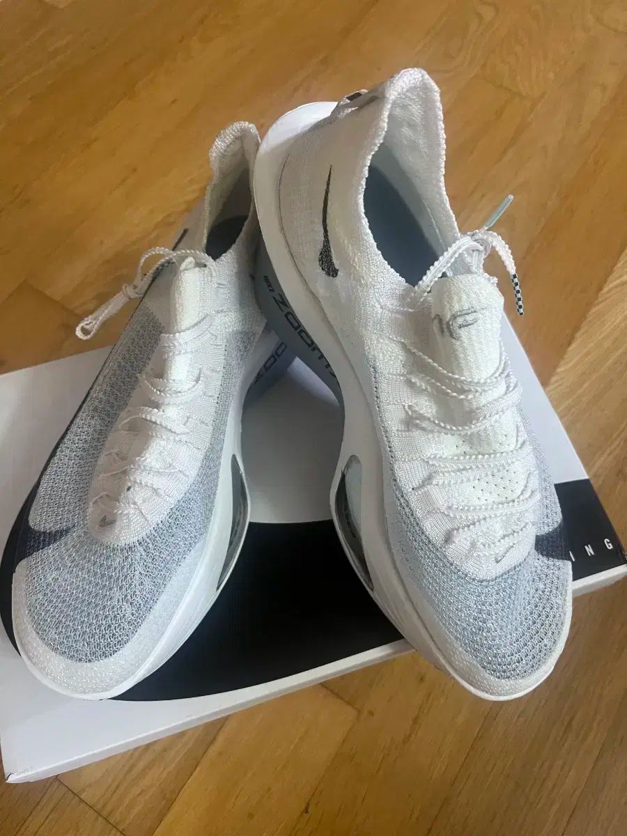 ナイキ アルファフライ 3 280mm 白