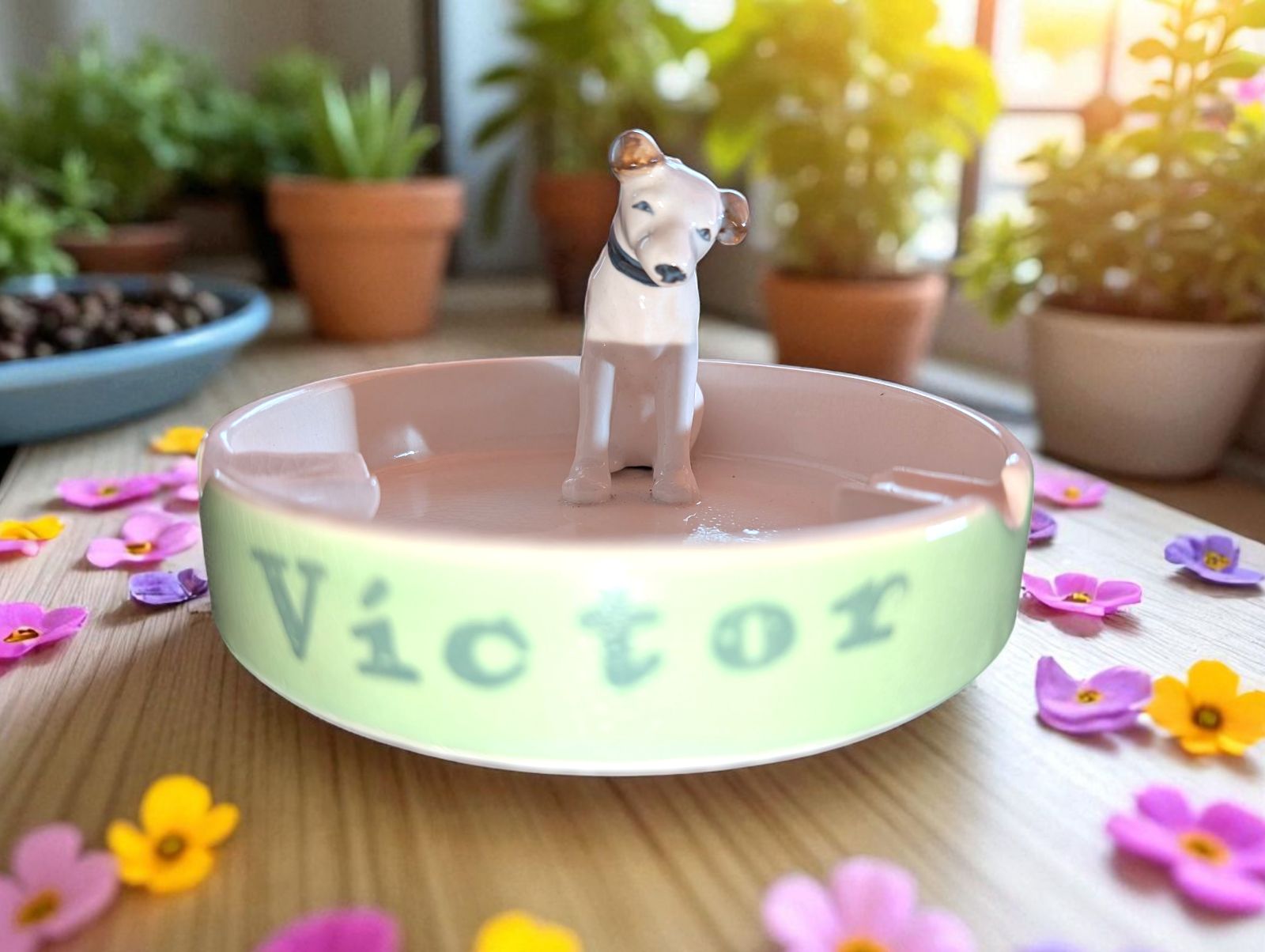 昭和レトロ】ビクター犬ニッパーの灰皿 新品未使用 YN25G(T)22 - メルカリ