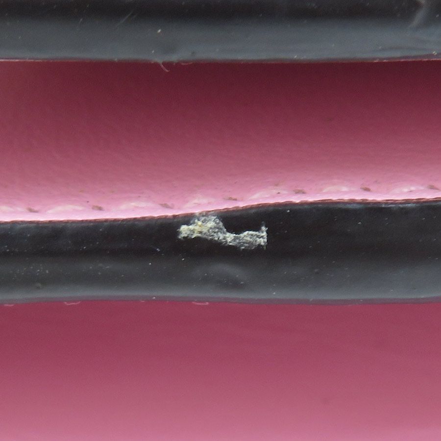 GUCCI チェーンウォレット