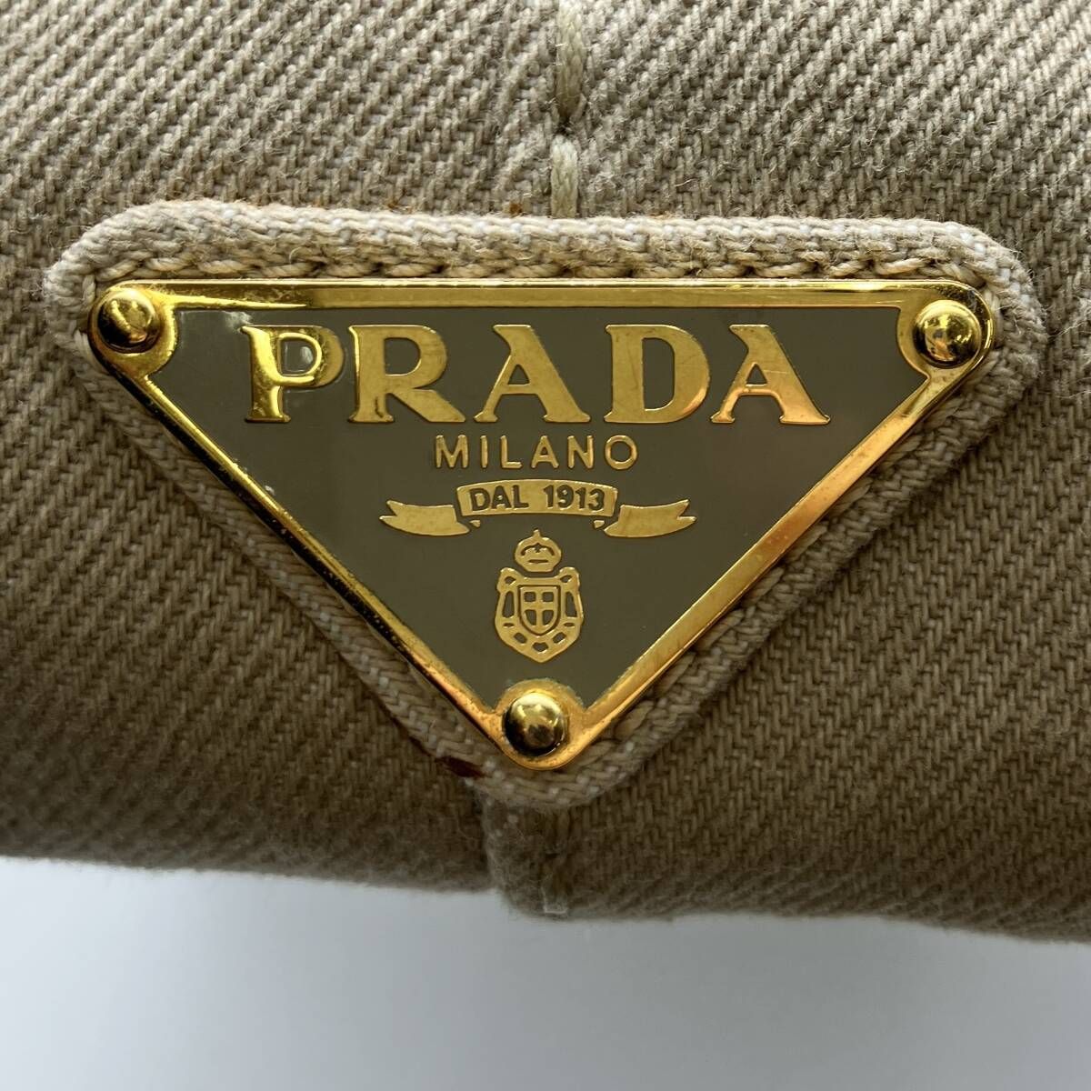 PRADA カナパsベージュ PRADA プラダ カナパ トートバッグ 三角ロゴ ベージュ - メルカリ