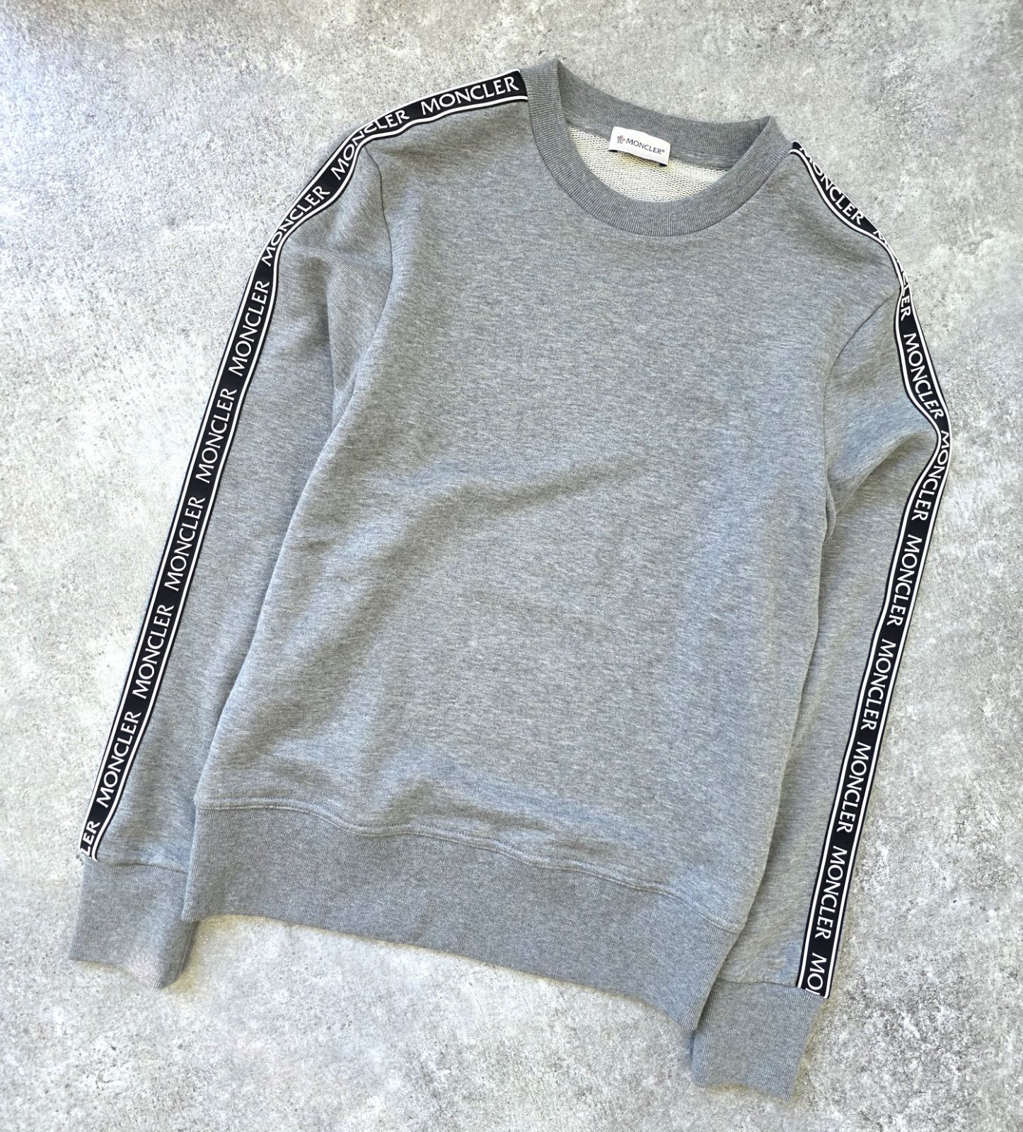 MONCLER グレー スウェット トレーナー MONCLER 5 GROUPE トレーナー