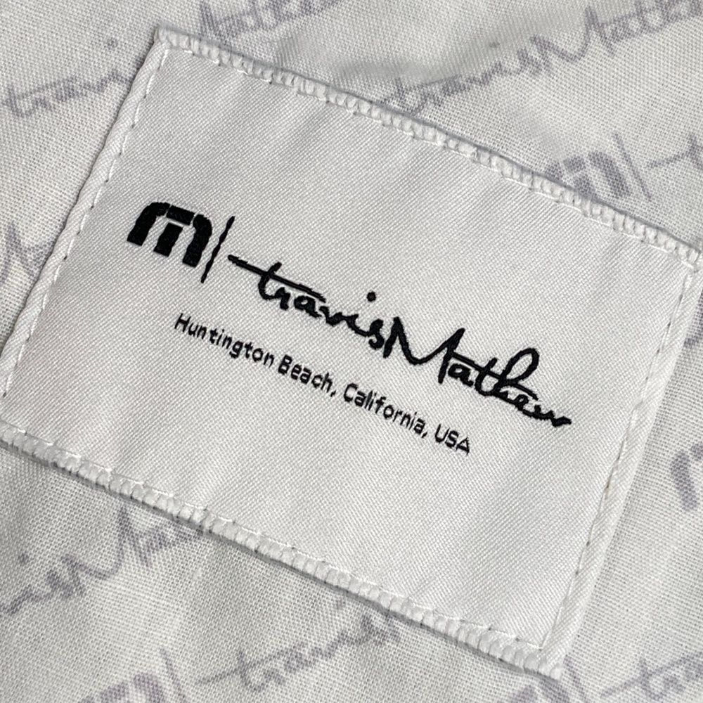 サイズ：M TRAVIS MATHEW トラビスマシュー  パイル地 半袖ポロシャツ ボーダー柄 ホワイト系 [240101425624] ゴルフウェア メンズ ストスト サイズ： TRAVIS MATHEW トラビスマシュー 半袖ポロシャツ 刺繍
