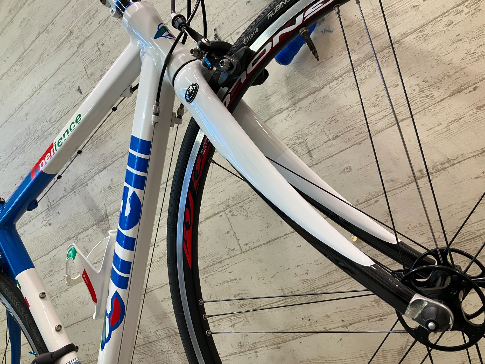 ☆ 【 西濃運輸 営業所止め発送のみ 】 CINELLI XPERIENCE VELOCE 2011 