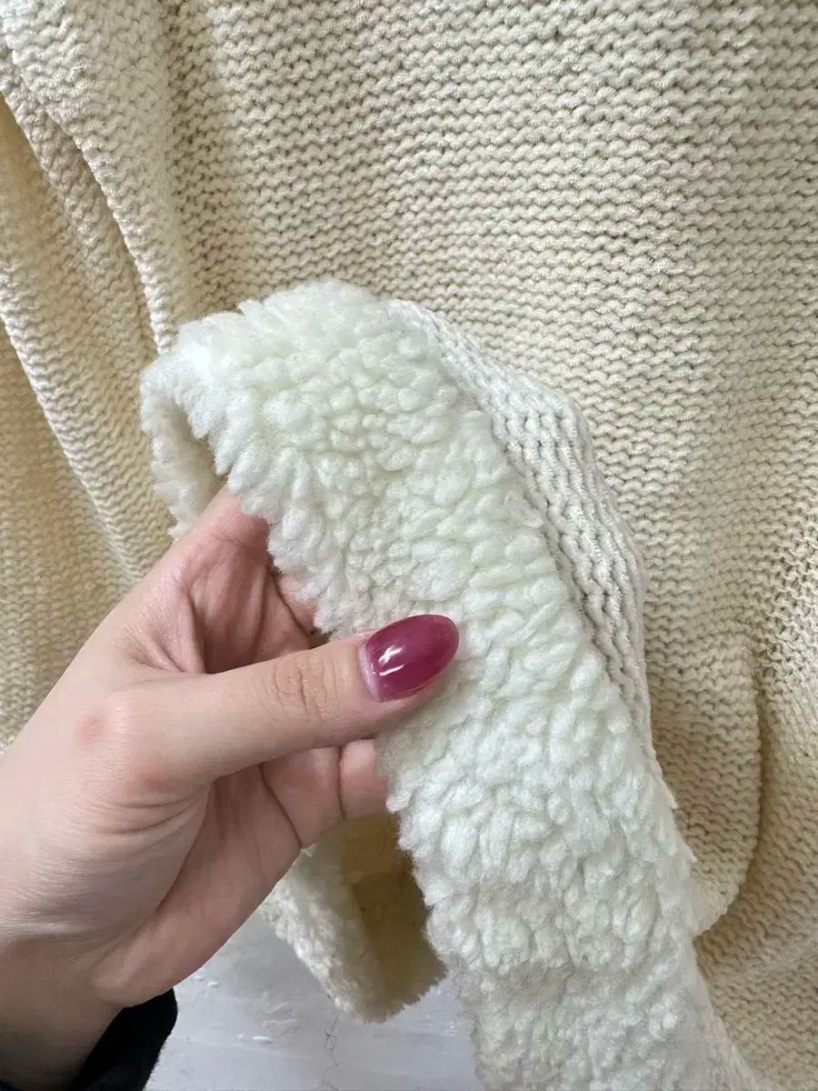 アイボリー トグルボタン