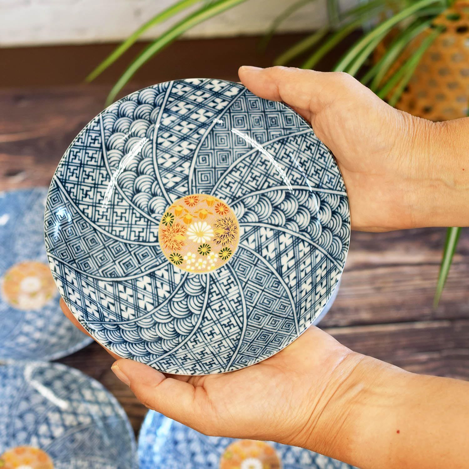 九谷焼　和陶房　陶磁器製　小皿　5枚 Amazon.co.jp: 和座の蔵 お皿 おしゃれ 九谷焼 小皿5枚セット