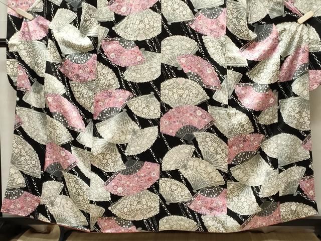 平和屋着物□豪華振袖 檜扇草花文 黒地 やまと誂製 正絹 逸品