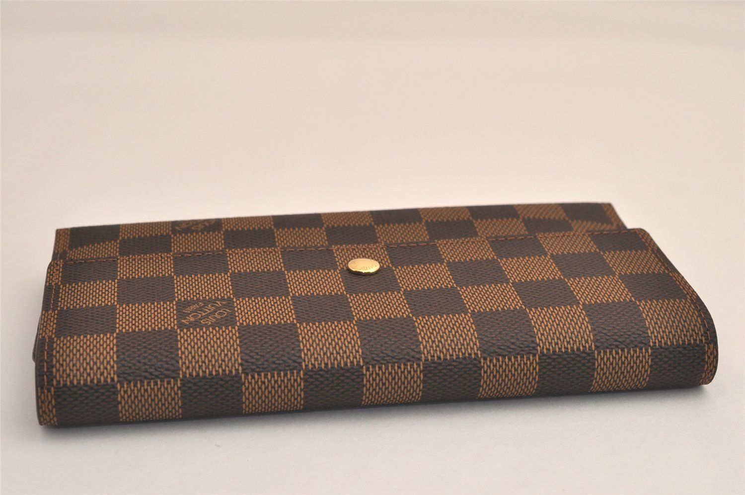 LV 5810M