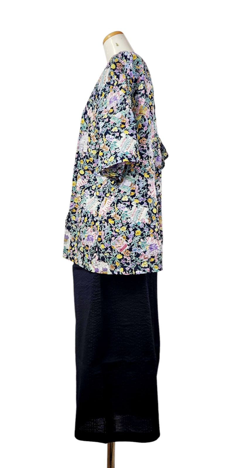 鴨居羊子TUNIC