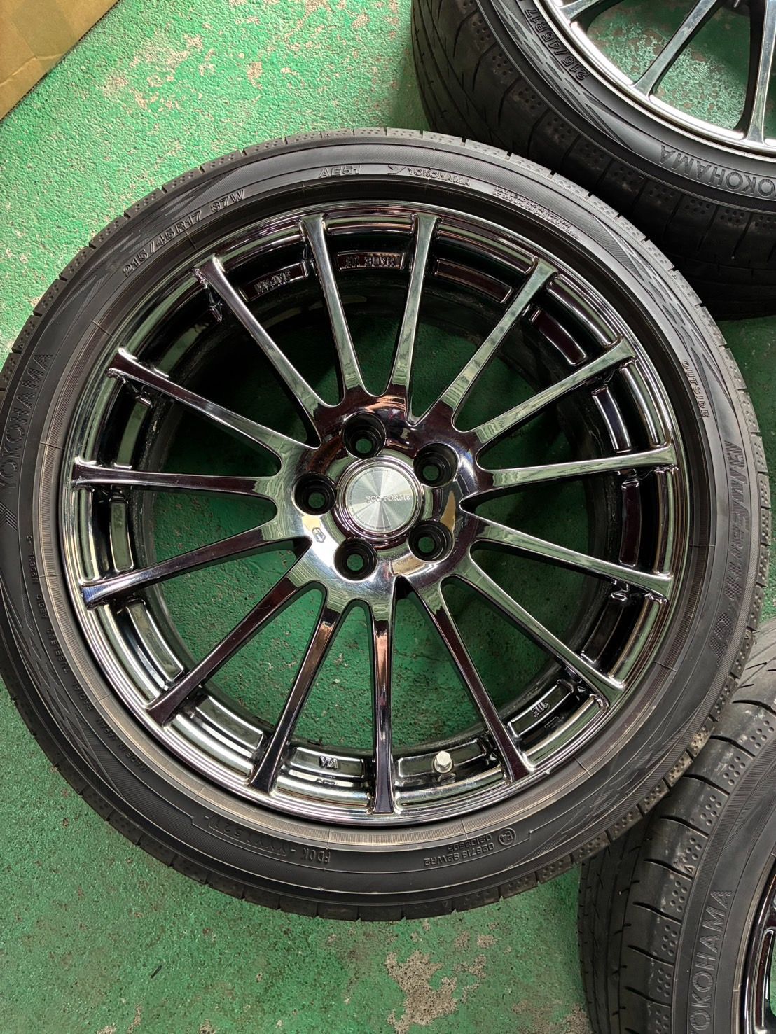215|45R17