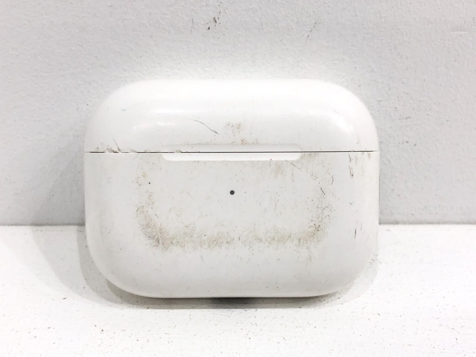 小牧店 AirPods Pro 第2世代 MagSafe充電ケース USB-C 付き T416-1002