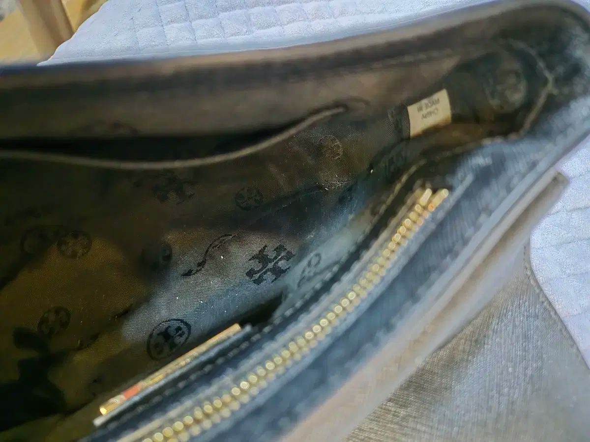 トリーバーチスモールクロスボディバッグ