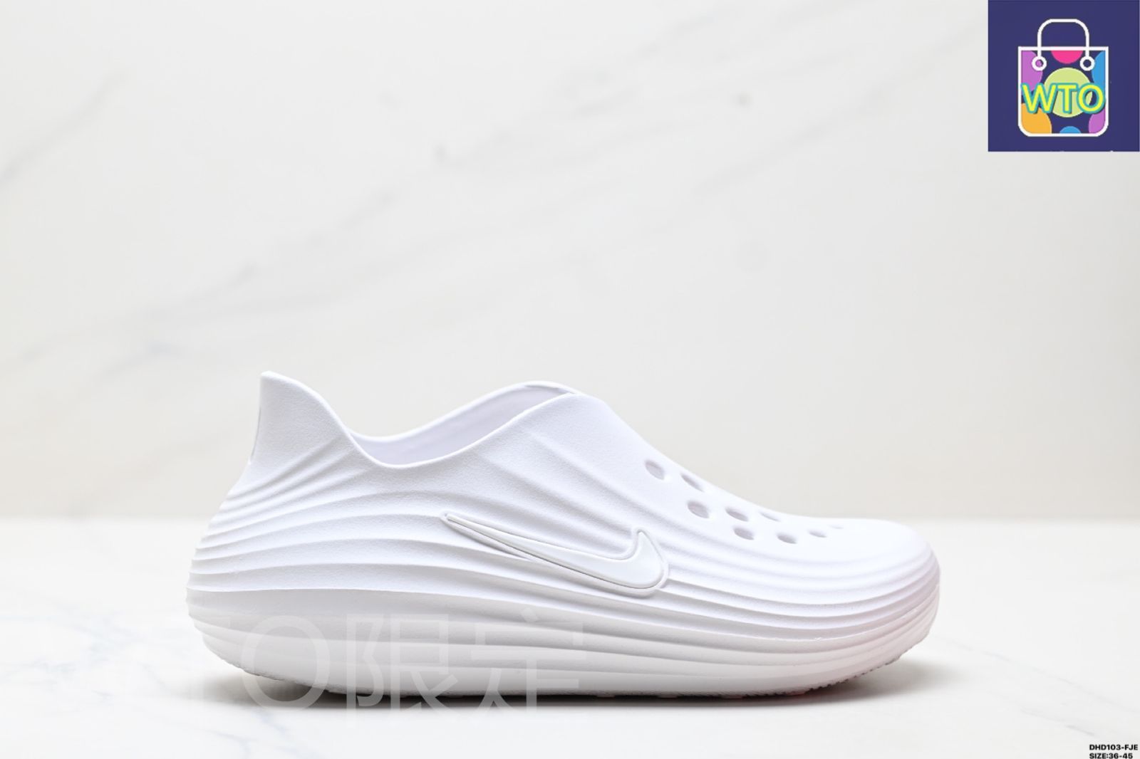 ナイキ Nike ReactX REJUVEN8 シンプルで快適なクロッグシューズ