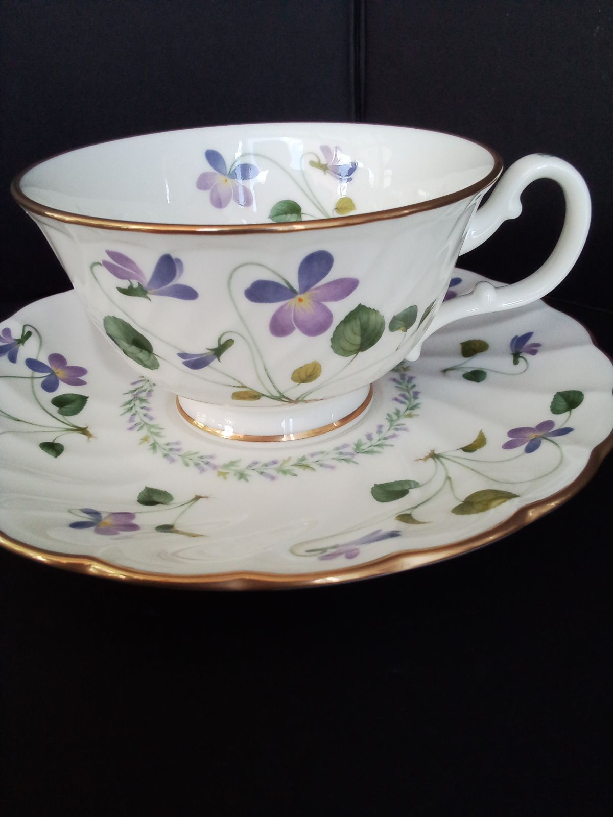 ノリタケ　バイオレットドリーム　カップ＆ソーサー６客、１８㎝皿６枚 NORITAKE】ノリタケ廃盤 バイオレットドリーム カップ&ソーサー 6客