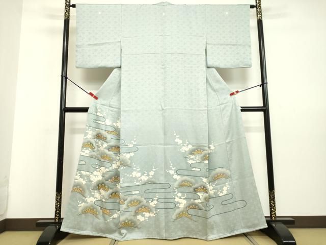 千總 色留袖 ベージュ系 松竹梅 菊 落款あり 三越誂え 千總 色留袖 ベージュ系 松竹梅 菊 落款あり 三越誂え 千總 色留袖
