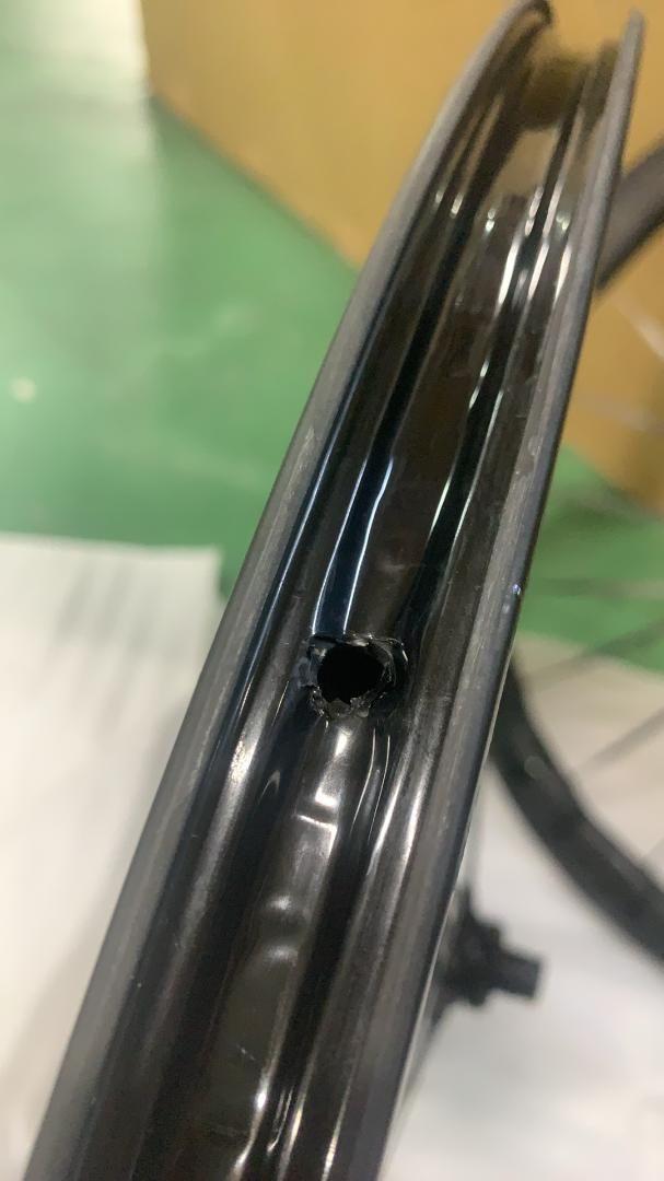 SUPERTEAMカーボンスポークディスクブレーキ50mmチューブレスカー