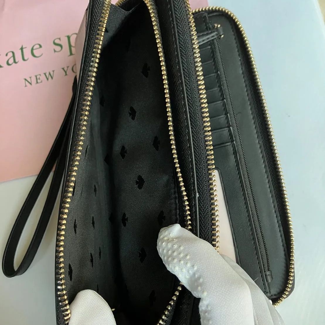 ケイトスペード（kate spade） 長財布 ラウンドファスナー 直営店購入