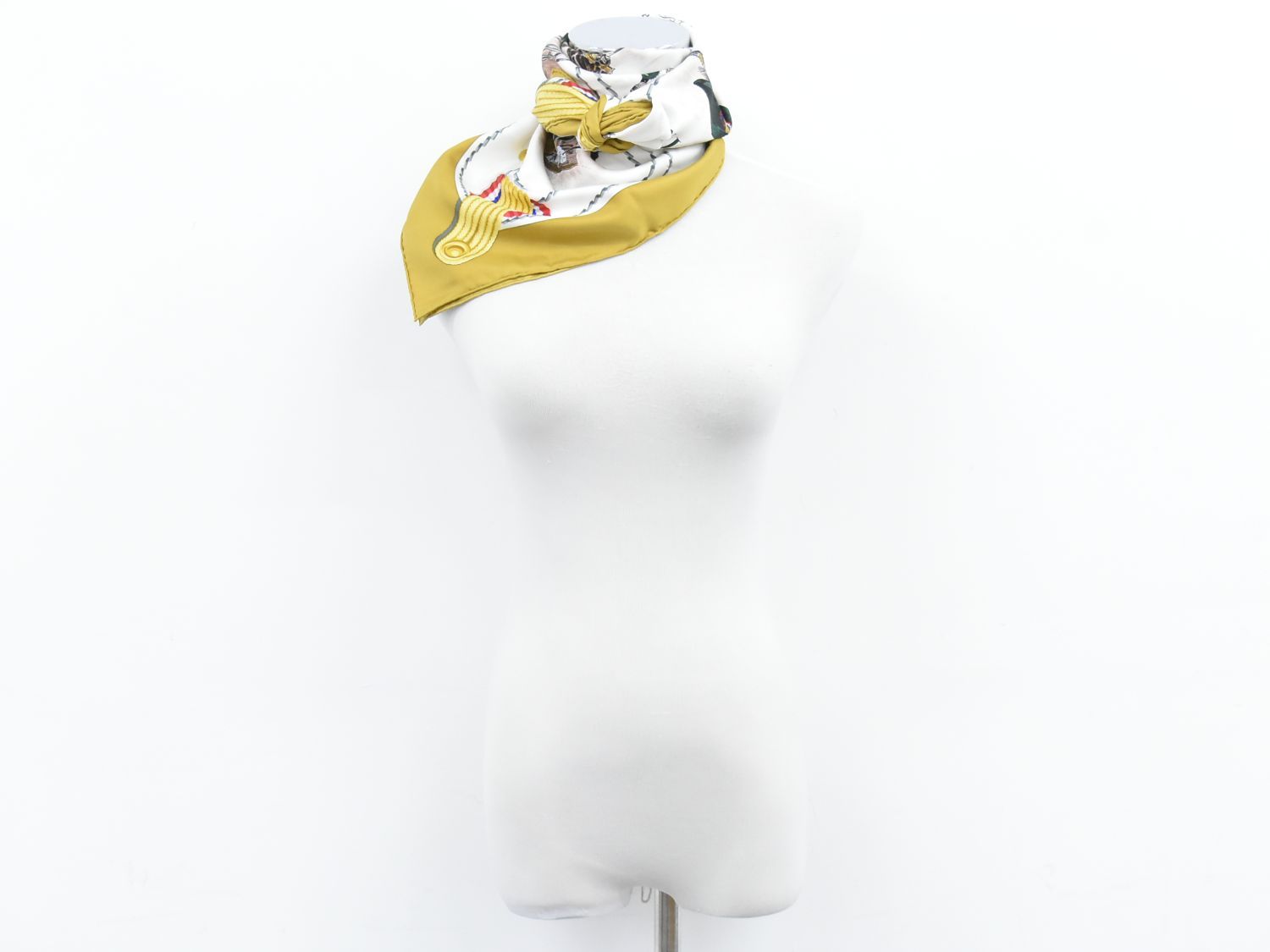 本物 エルメス HERMES スカーフカレ カレ90 CADRE NOIR ソユール騎士  