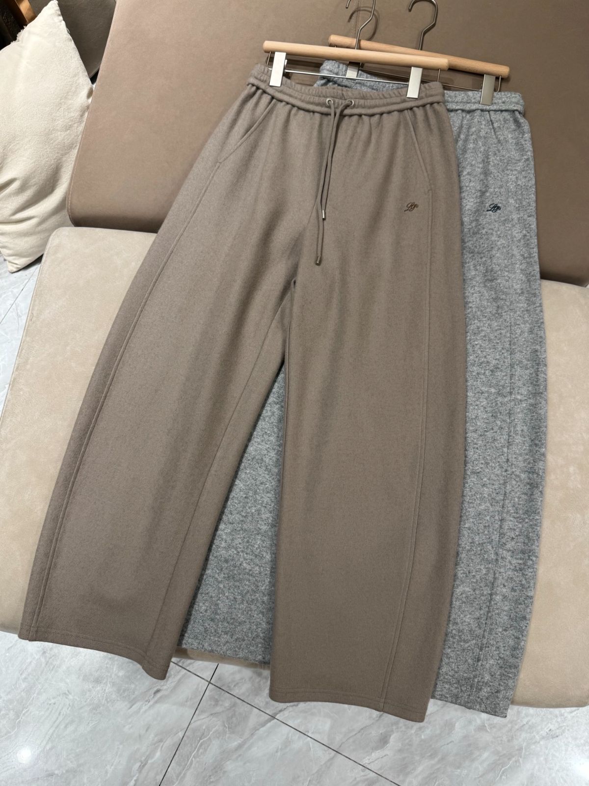 レディースウールワイドレッグパンツ