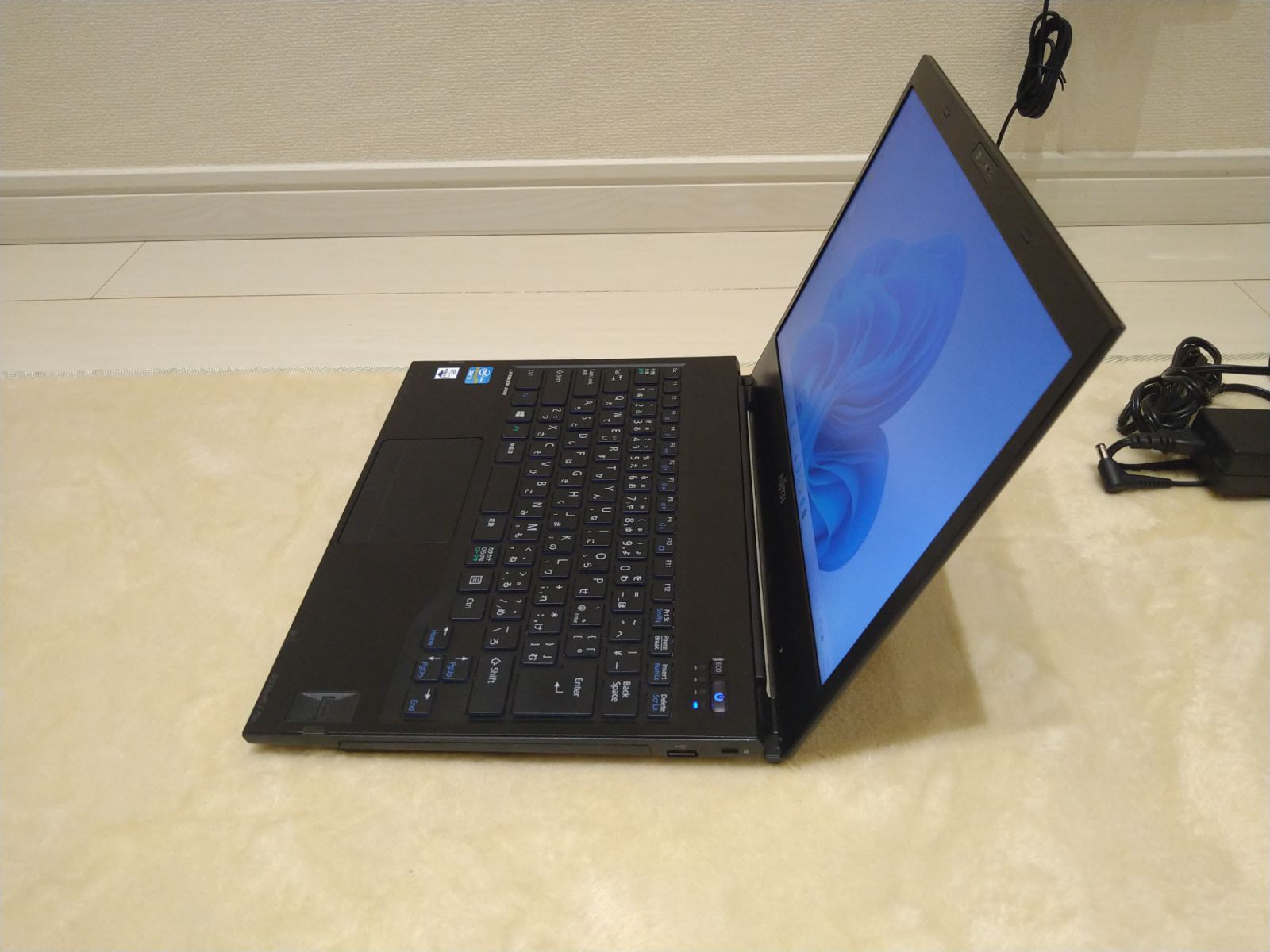 中古パソコン爆速LIFEBOOK SH76/K☆SSD128GB／Core i5 - メルカリ