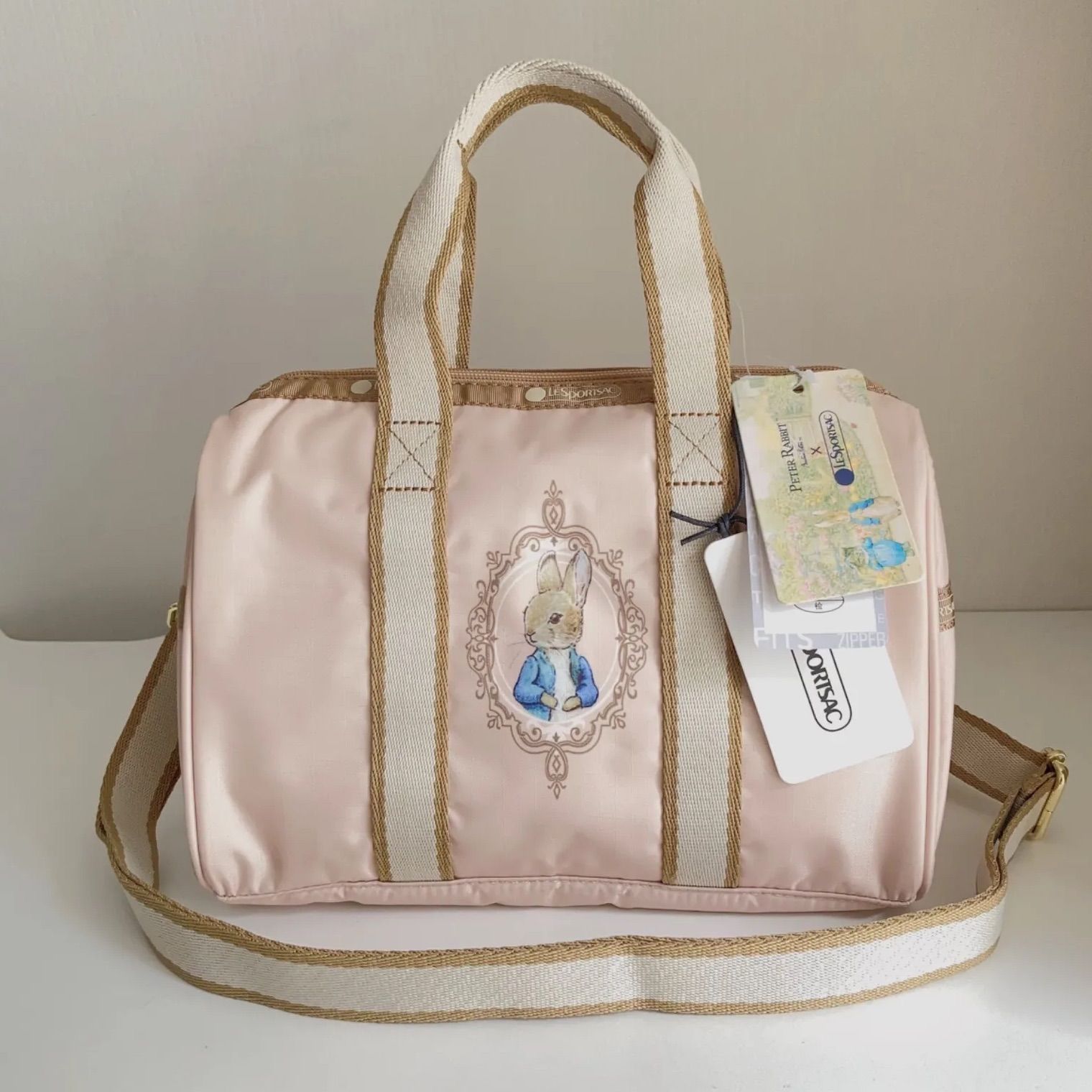 Amazon.co.jp: レスポートサック ピーターラビット ショルダーバッグ 2WAY : ファッション