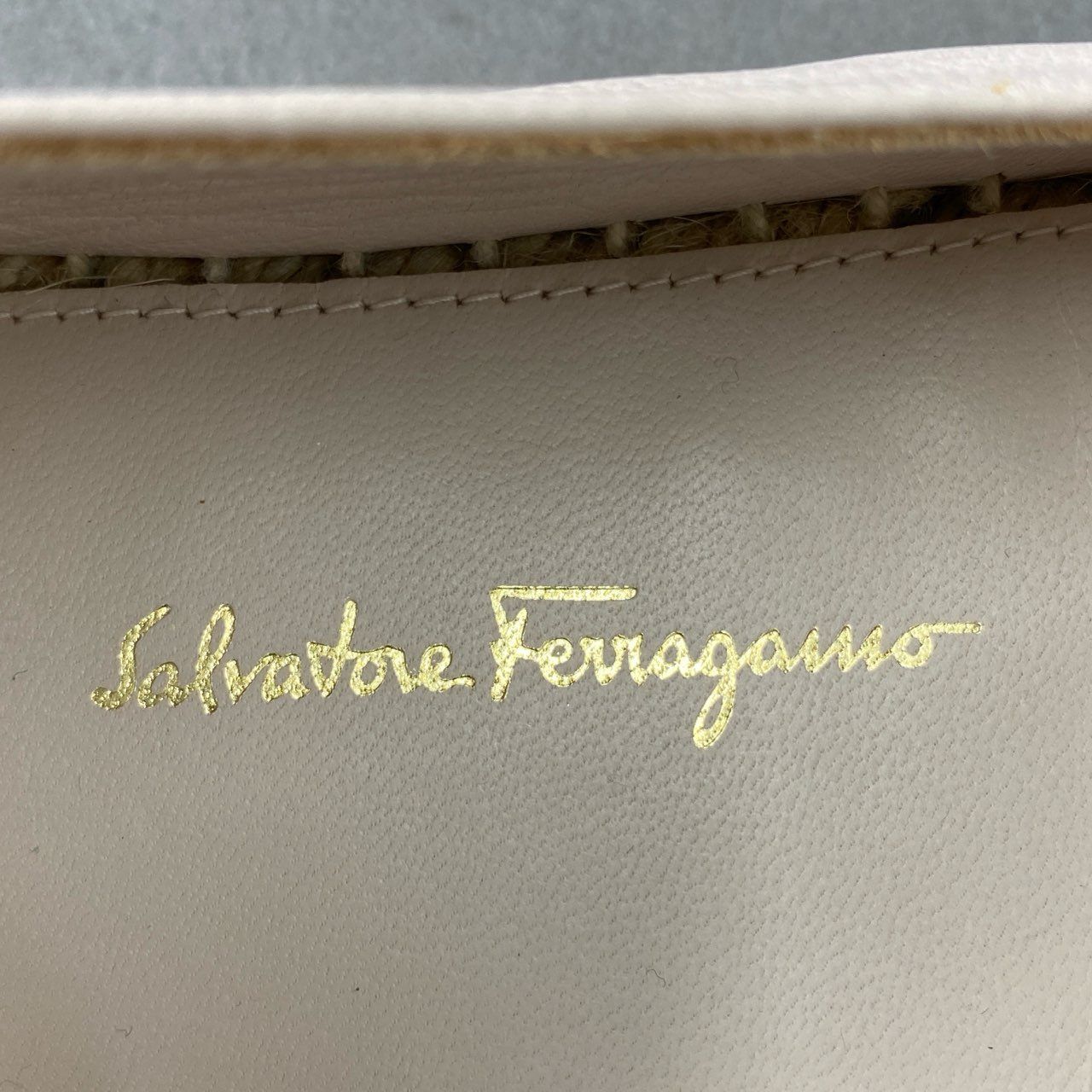 1h2 Salvatore Ferragamo サルヴァトーレフェラガモ ヴァラリボン エスパドリーユ レザーシューズ サイズ5 1/2C1 ピンクベージュ レザー レディース 女性用 靴 シューズ