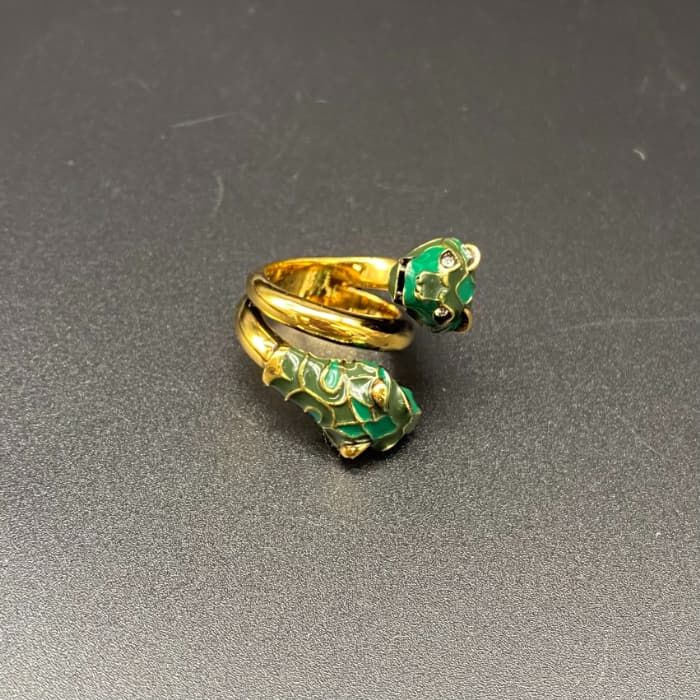 超レア廃盤美品】GUCCI ビジュ ピアス タイガー ヘッド ライン
