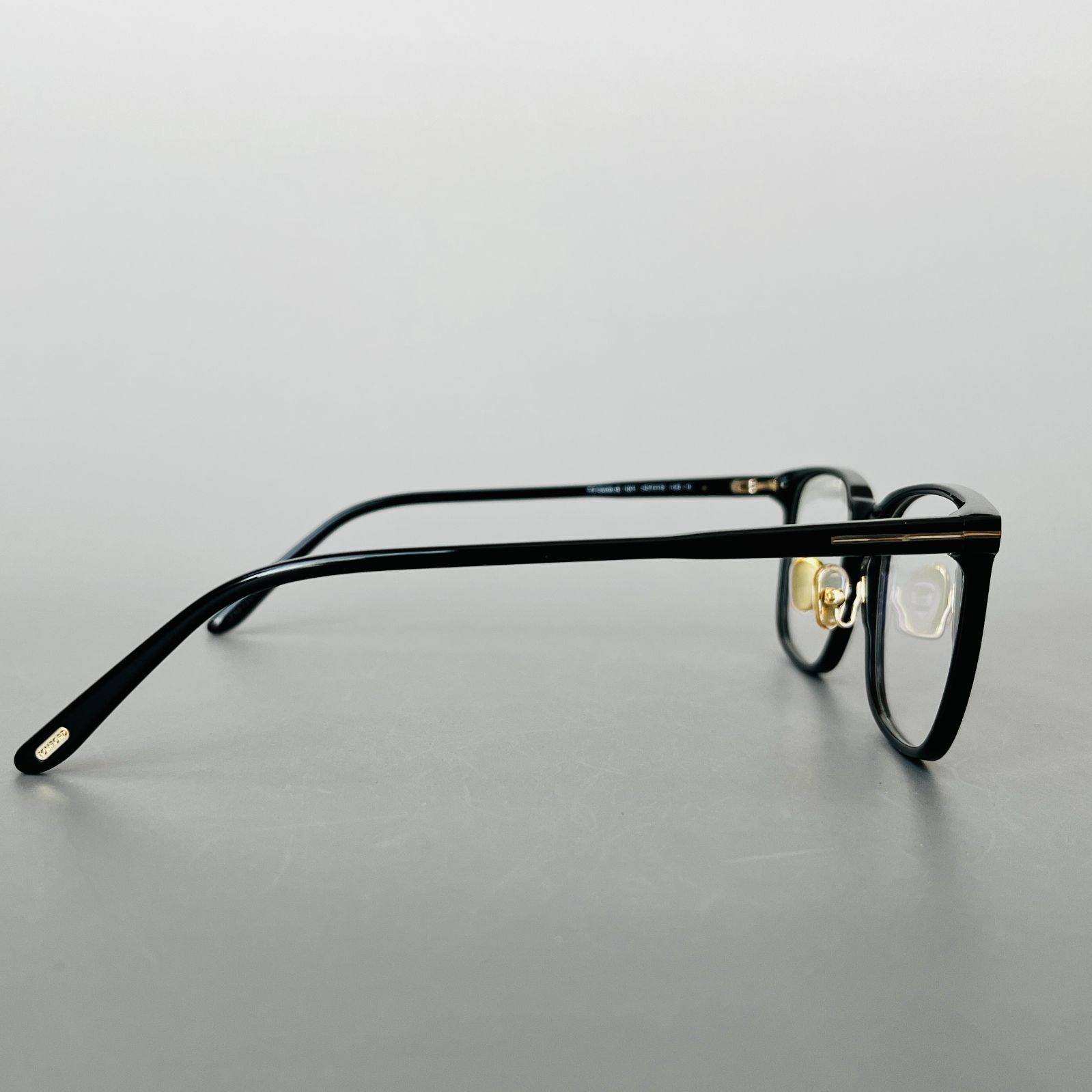 トムフォード メガネ ウェリントン ブラック ゴールド 黒 かっこいい 大きめ トムフォード メガネ ウェリントン ブラック ゴールド 黒ぶち 大きめ