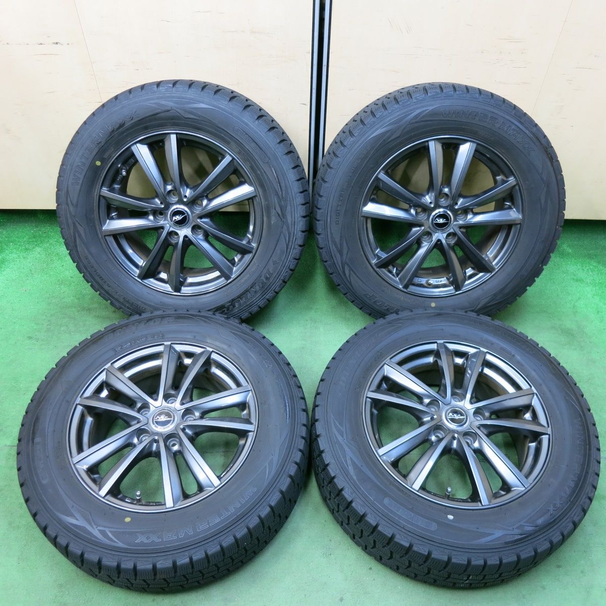 165/70R14 ダンロップWM01 スタッドレスホイール 4本　921416 DUNLOP ダンロップ 165⁄70R14 81Q WINTER MAXX WM01 ウインター