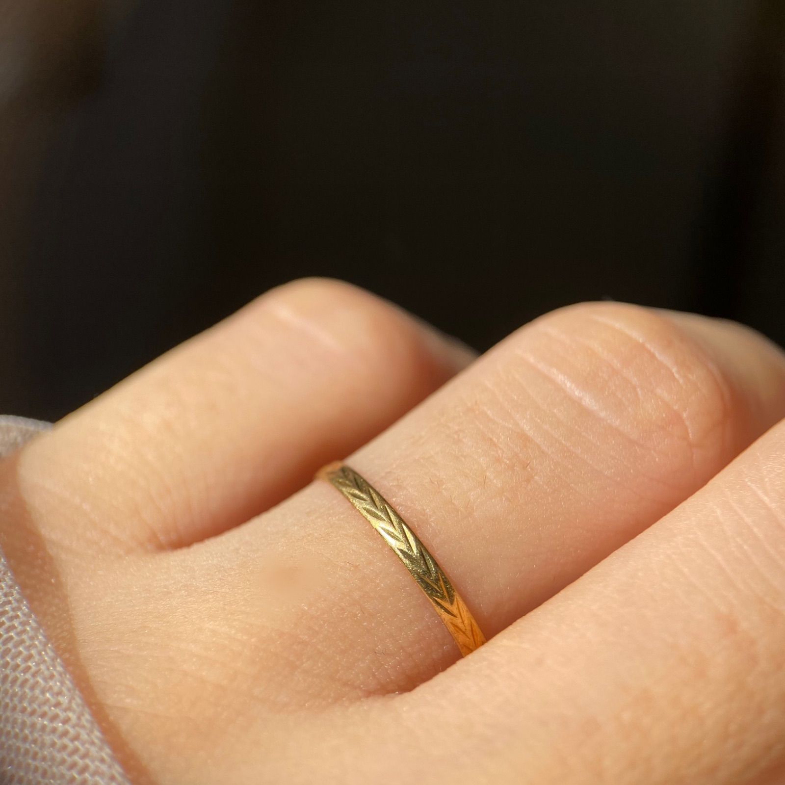 買取店】日本製 K18 ゴールド 月桂樹彫り 平打リング 模様彫り 11号