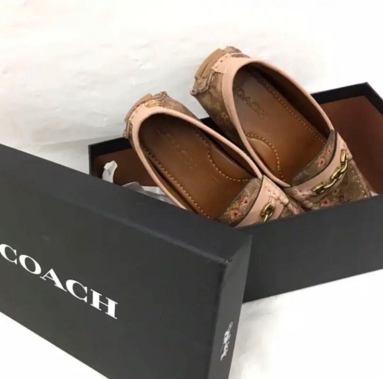 ファッション通販】 5489 COACH ドライビングシューズ シグネチャー