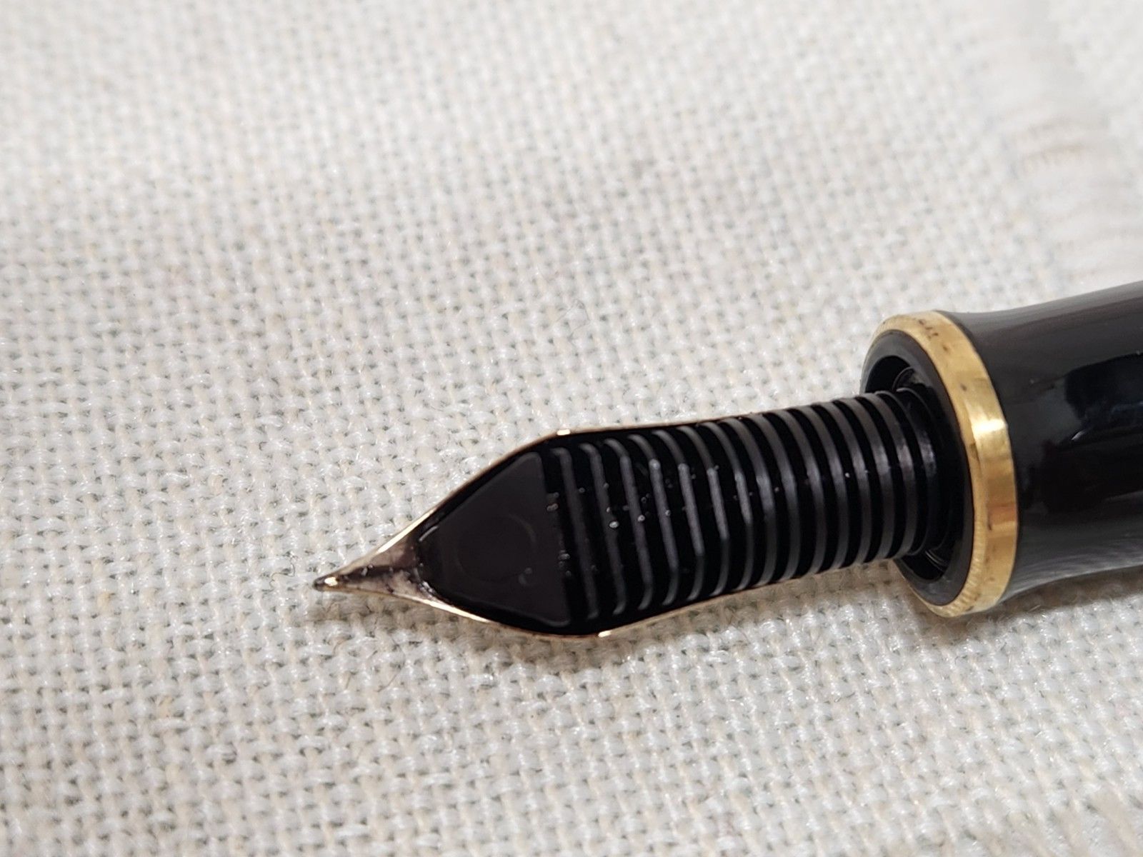 ペリカン 万年筆 PELIKAN 14C-585 M-1114 - メルカリ