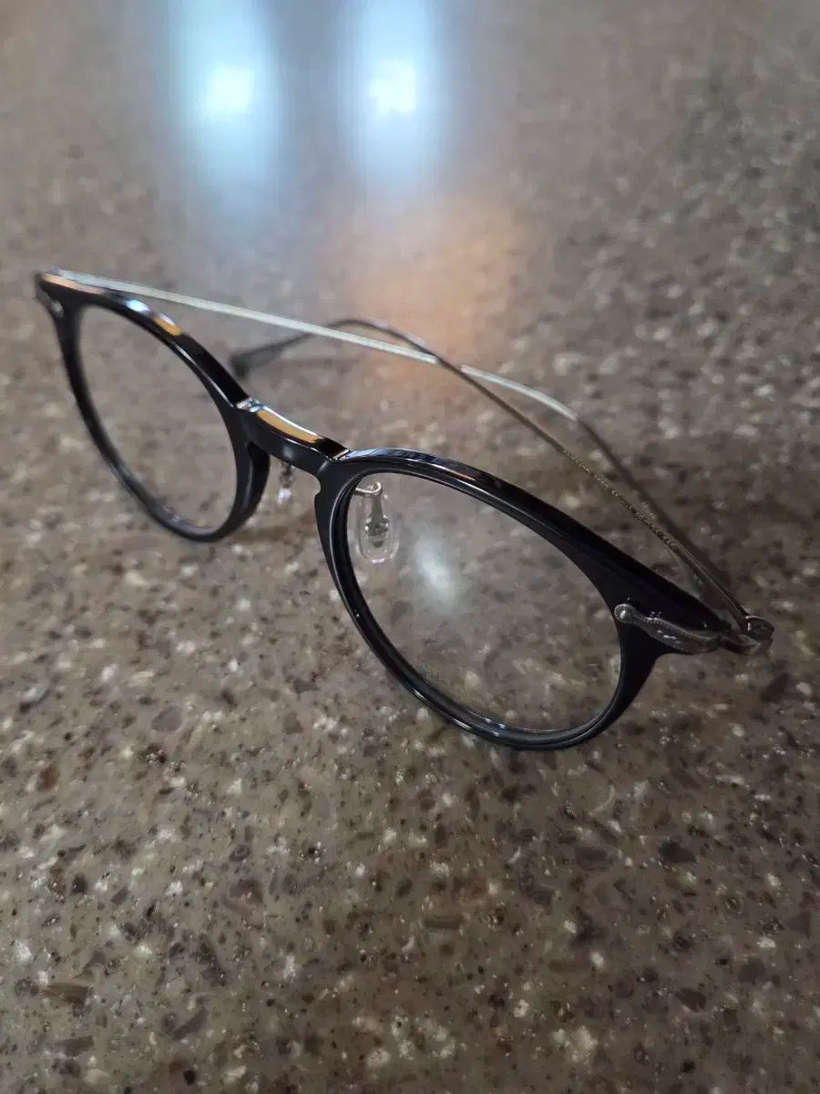 メガネ ブラック